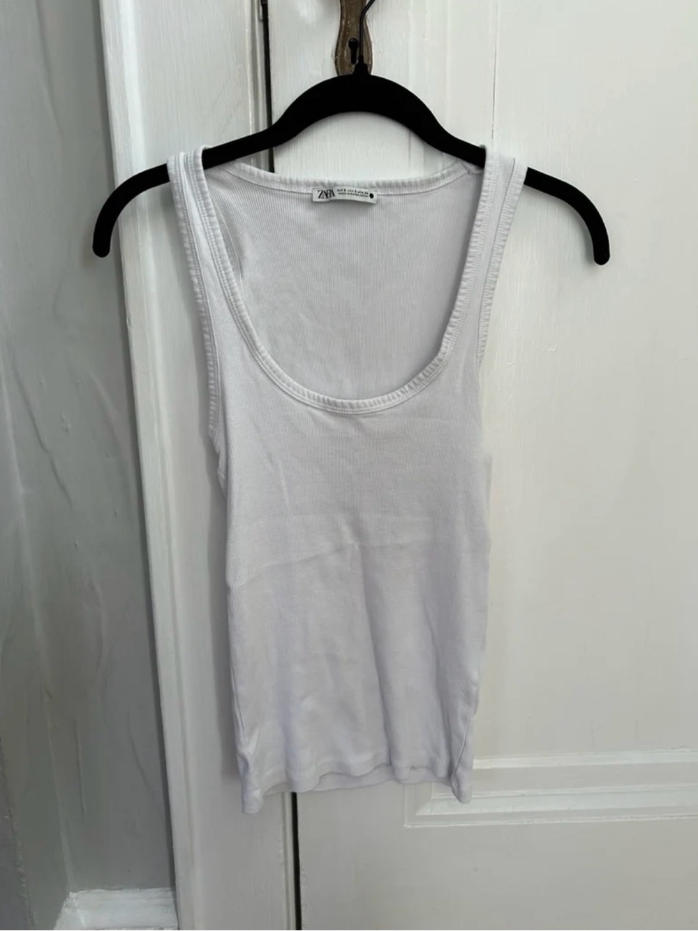 Zara White Ribbed Scoop Neck Tank